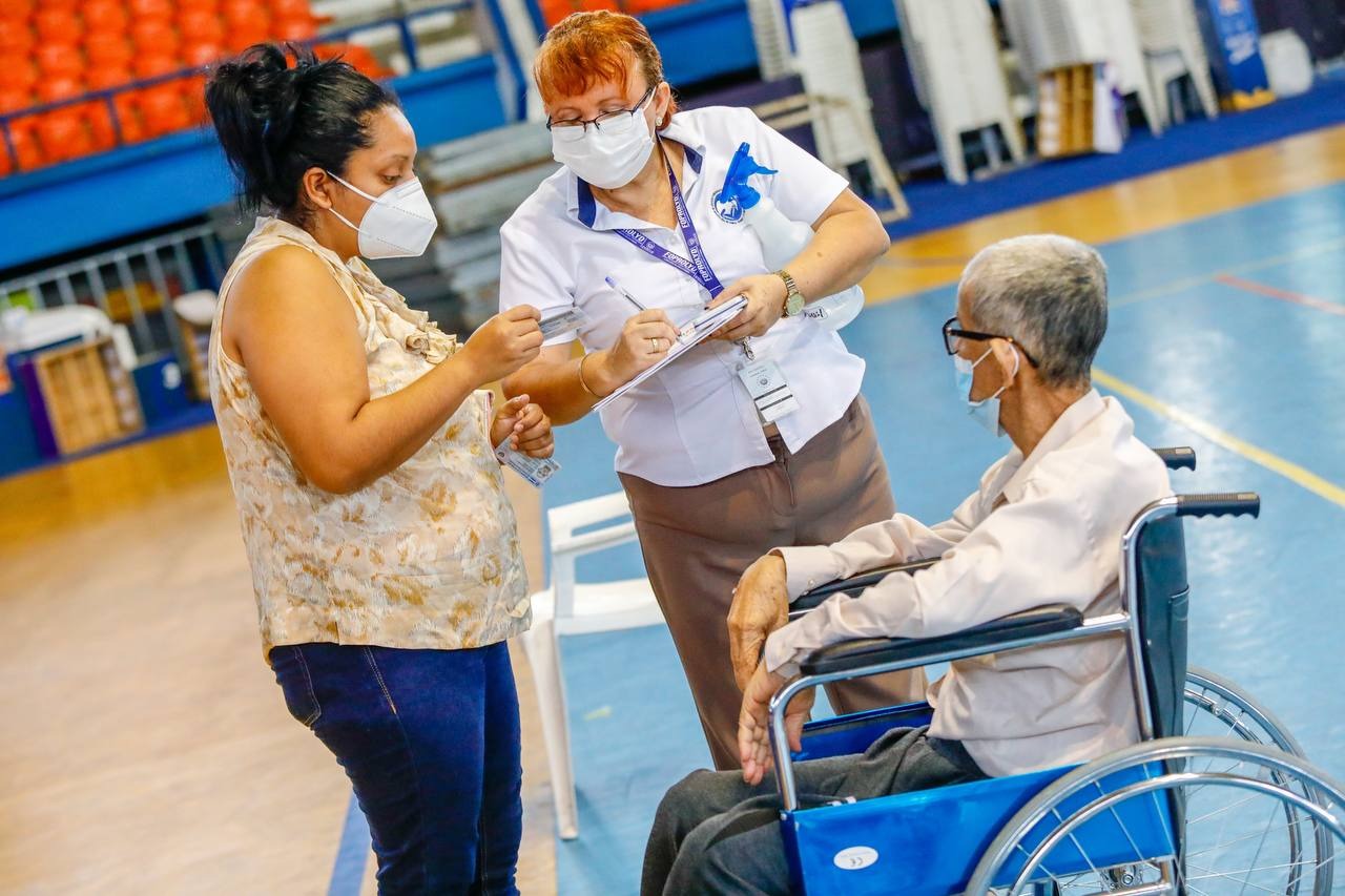 Gobierno recibe importante donación de sillas de ruedas gobierno-recibe-importante-donacion-de-sillas-de-ruedas